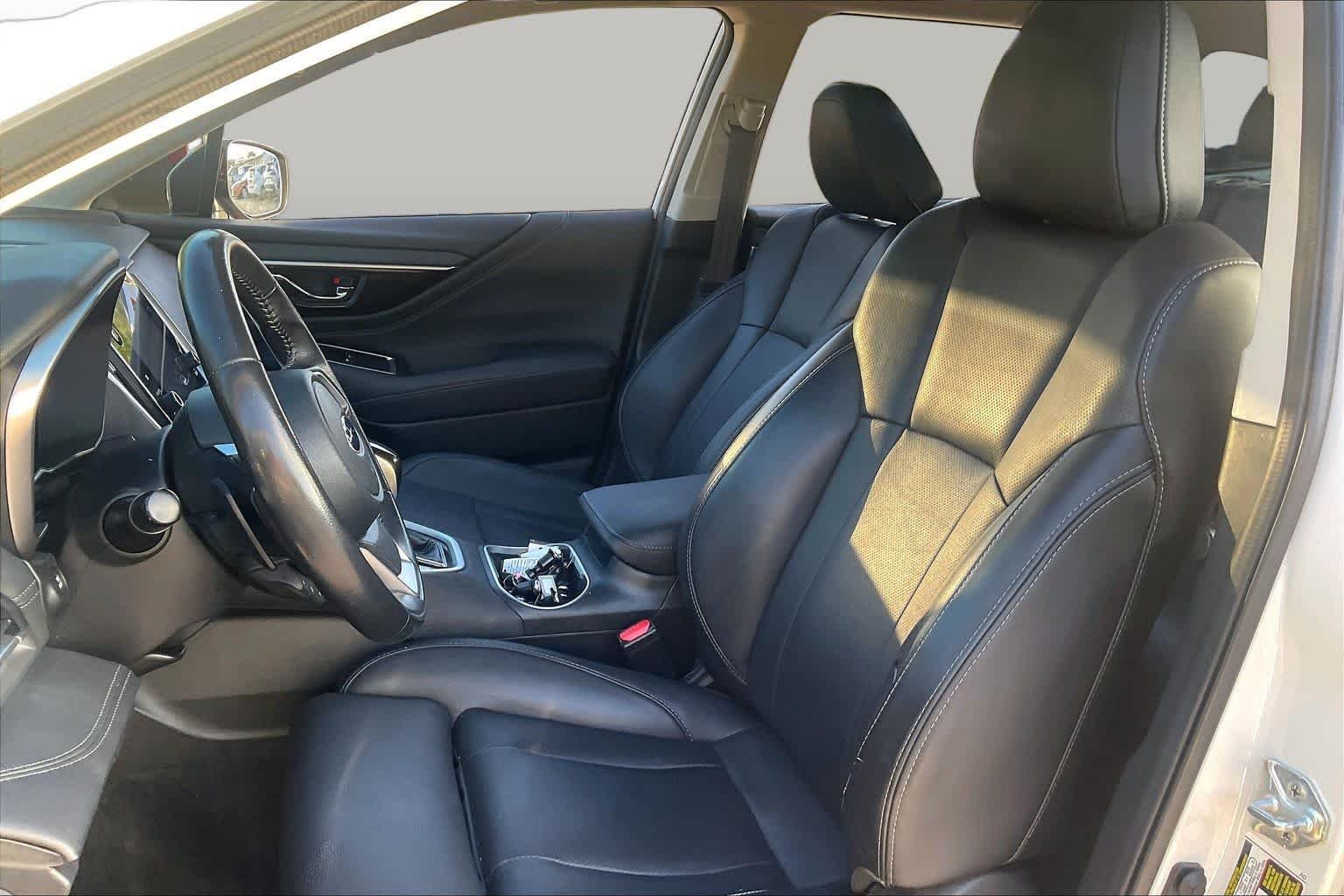 Used 2021 Crystal White Pearl Subaru Limited image 8