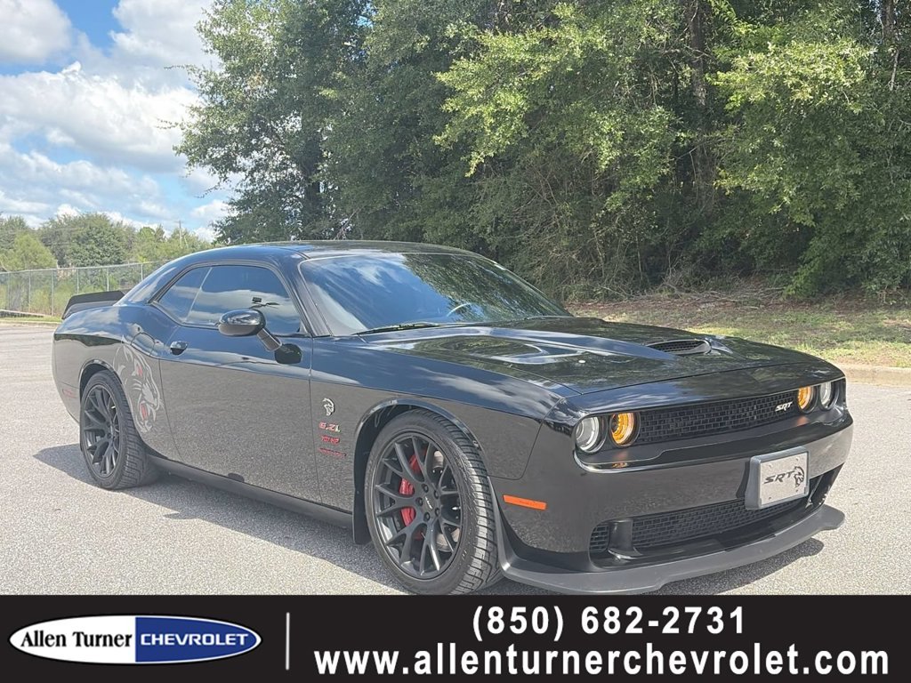 Used 2016 Black Dodge SRT Hellcat image 1