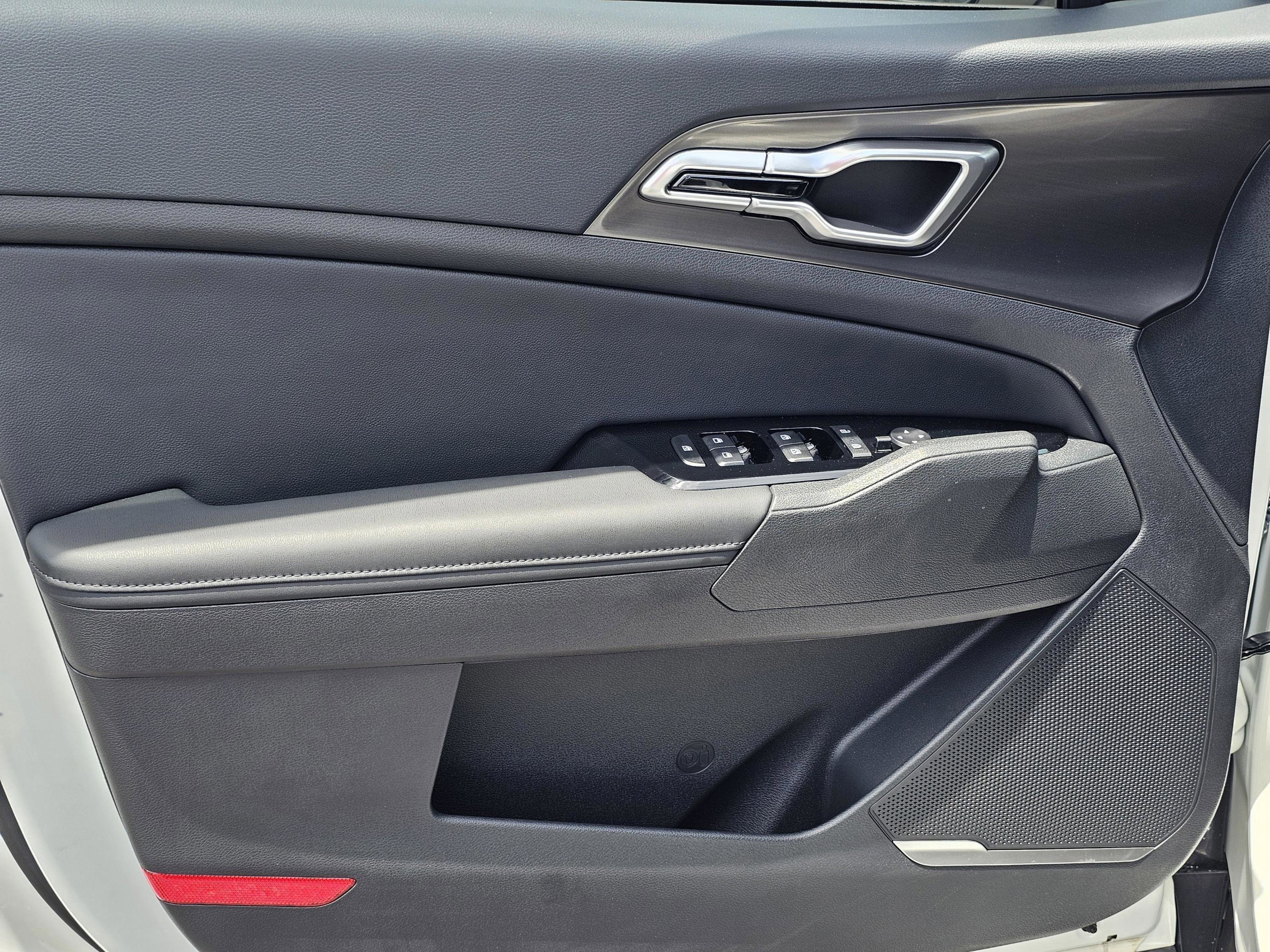 2025 Kia Sportage EX Hybrid - Photo 13