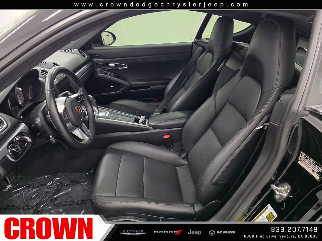 Used 2021  Porsche S image 17