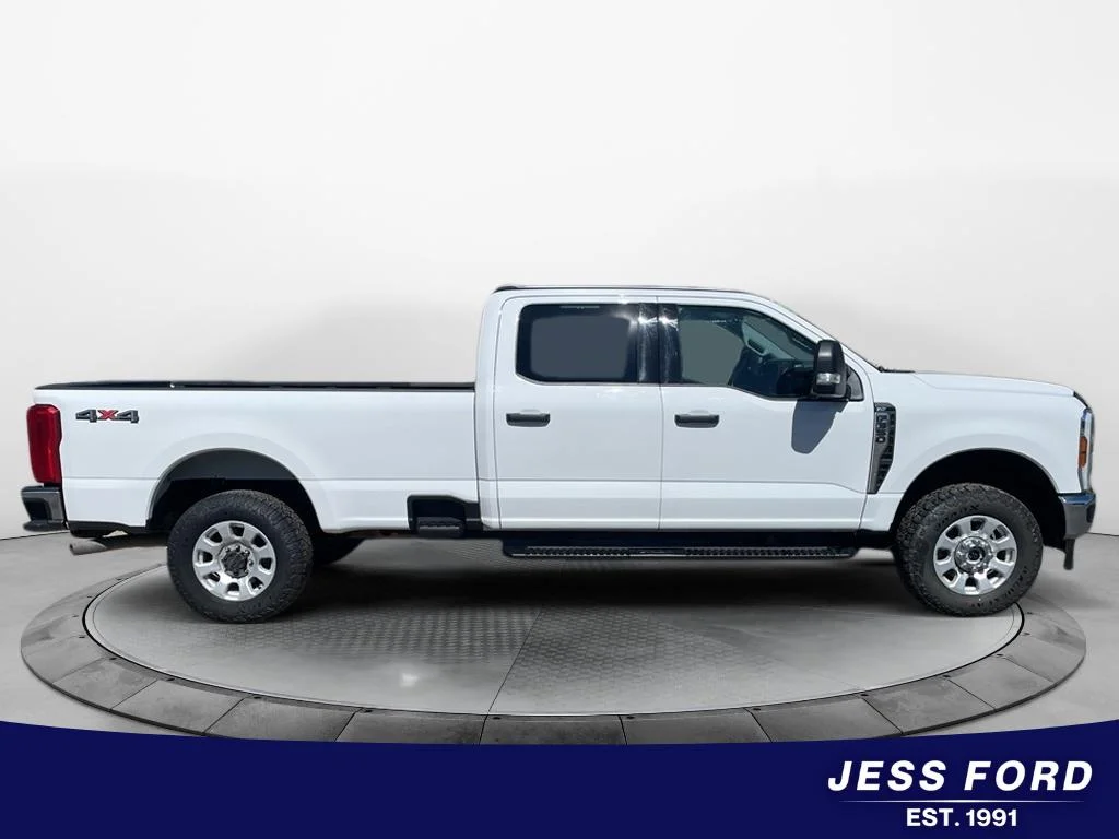 Used 2024 White Ford XLT image 7