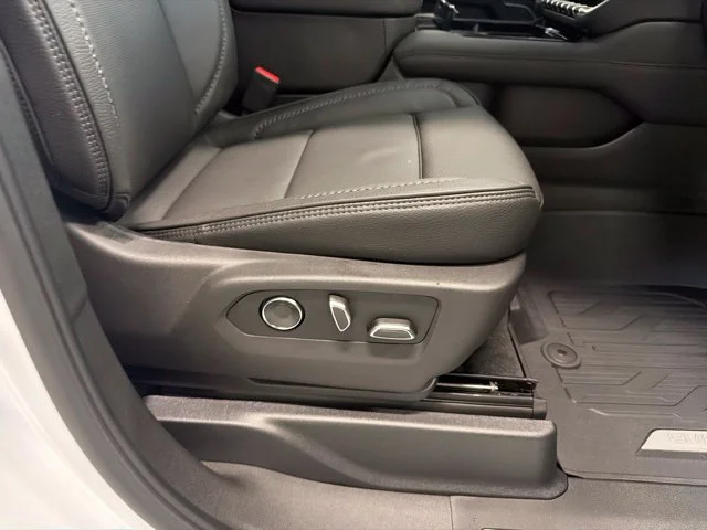 New 2026 Glacier White Tricoat GMC Denali image 33