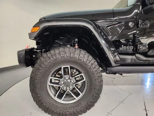 Used 2024 Black Clearcoat Jeep Mojave X image 11