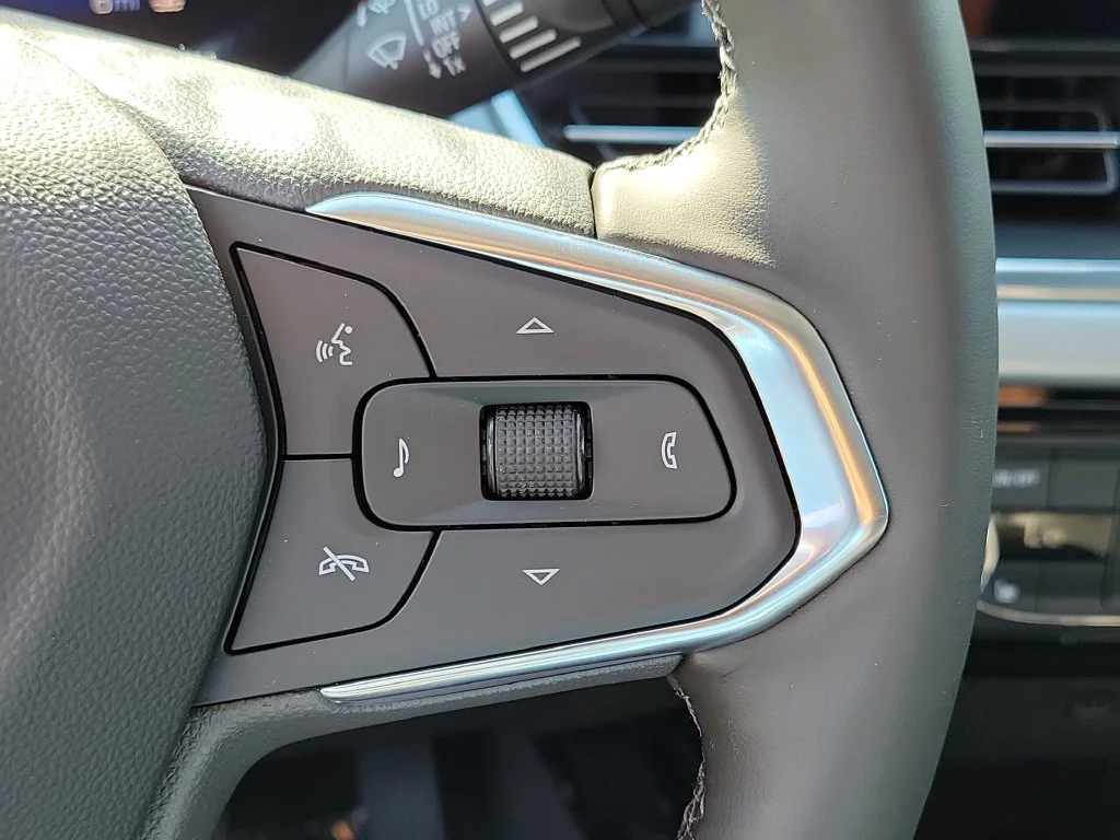 2026 Chevrolet Trax LT - Photo 10