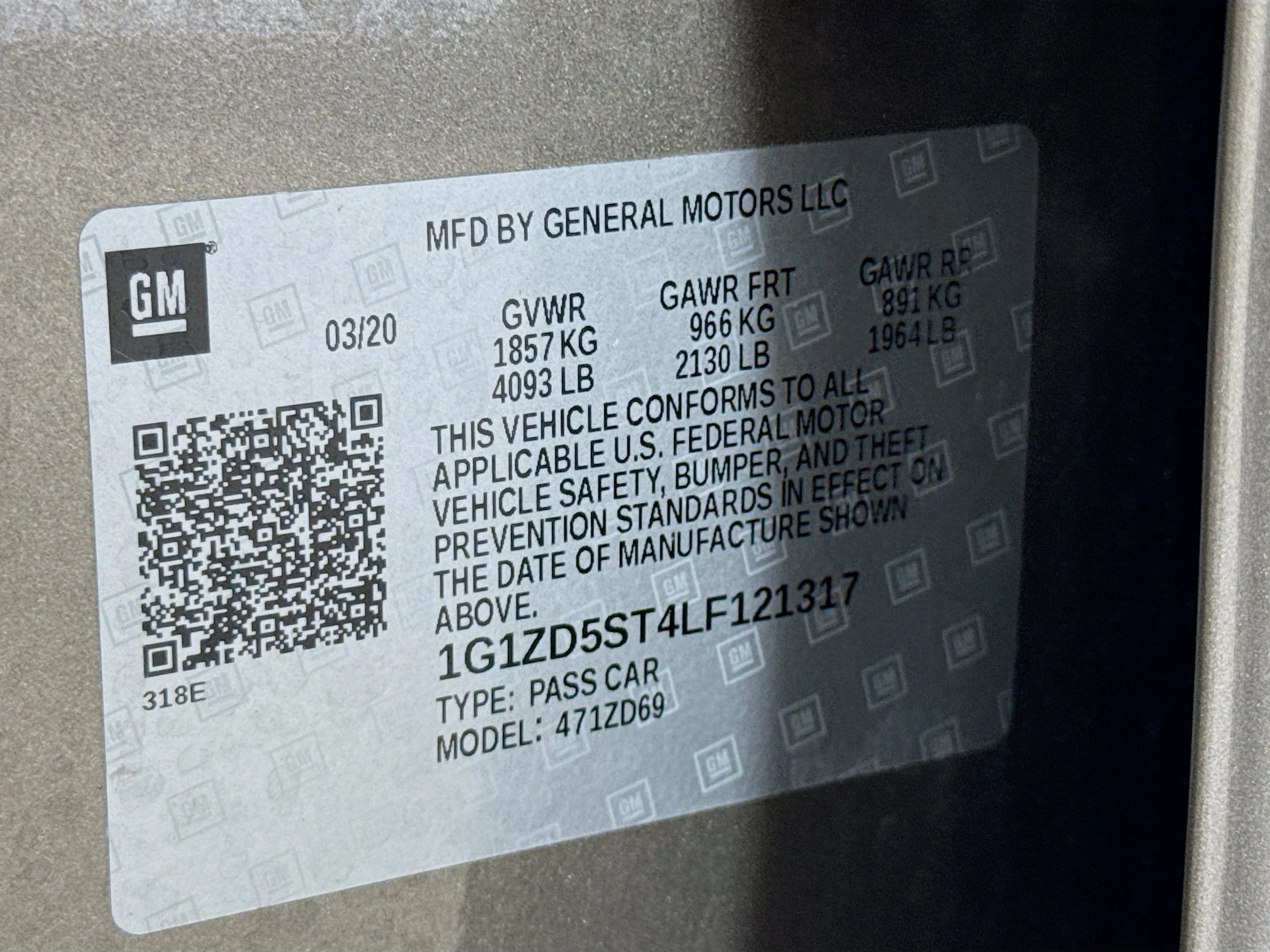 Used 2020 STONE GRAY METALLIC Chevrolet LT image 32