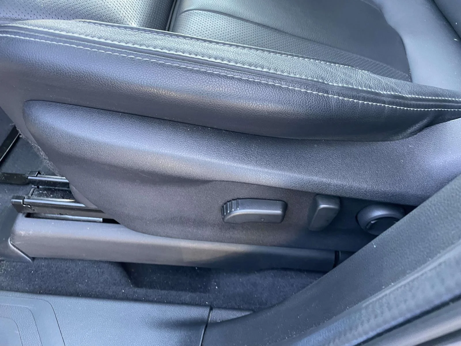 Used 2022 Gray Subaru Limited image 20