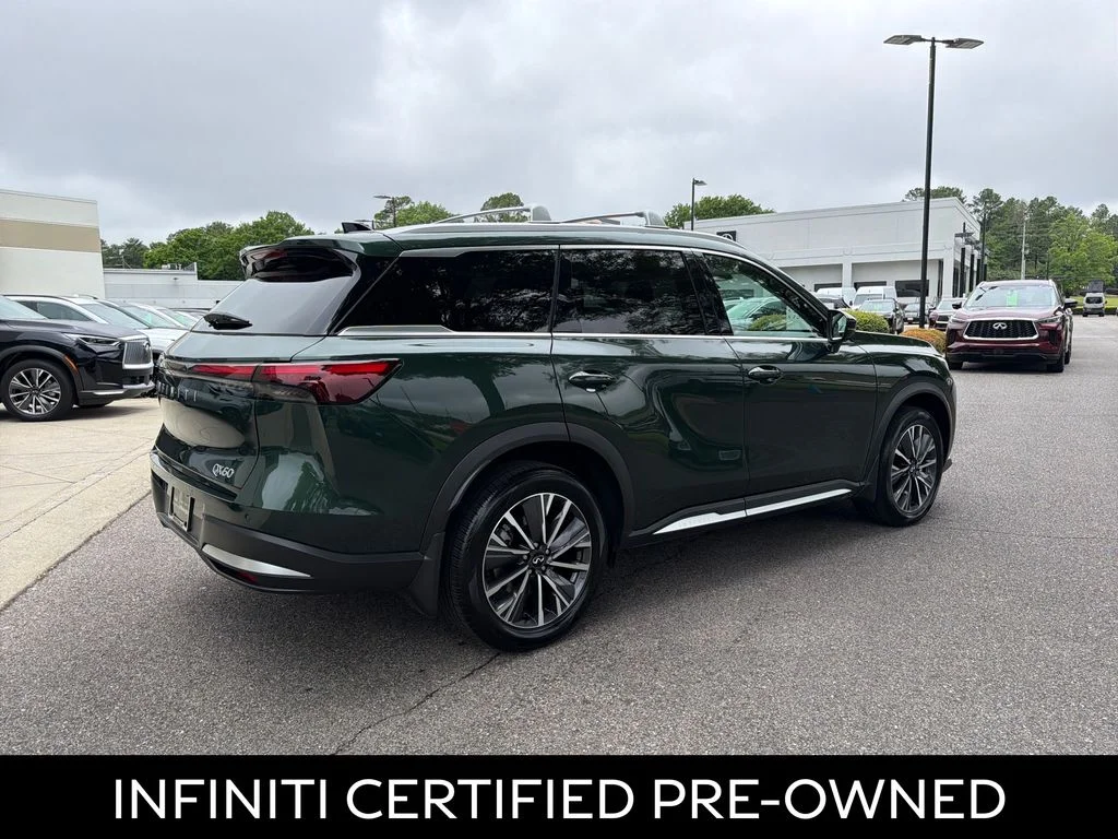 Certified Used 2026 Deep Emerald INFINITI LUXE image 13
