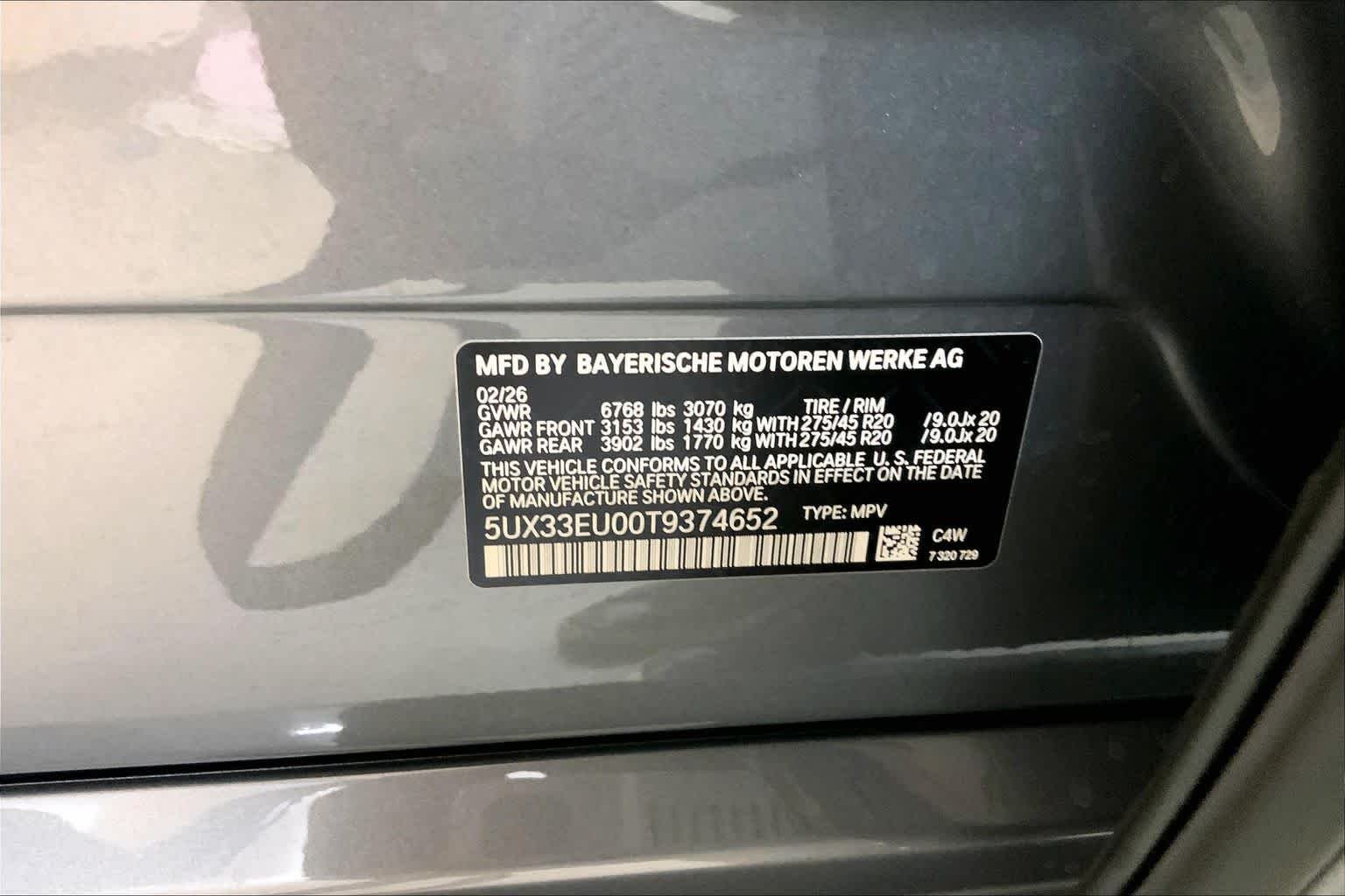 New 2026 Skyscraper Grey Metallic BMW M60i image 22