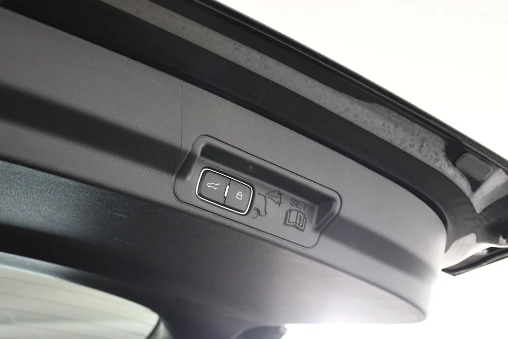 Used 2021 Agate Black Metallic Ford Platinum image 25