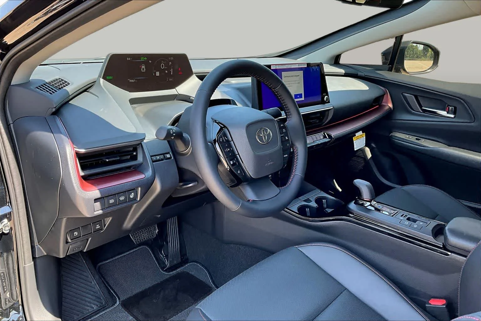 2026 Toyota Prius Plug-in Hybrid XSE - Photo 8
