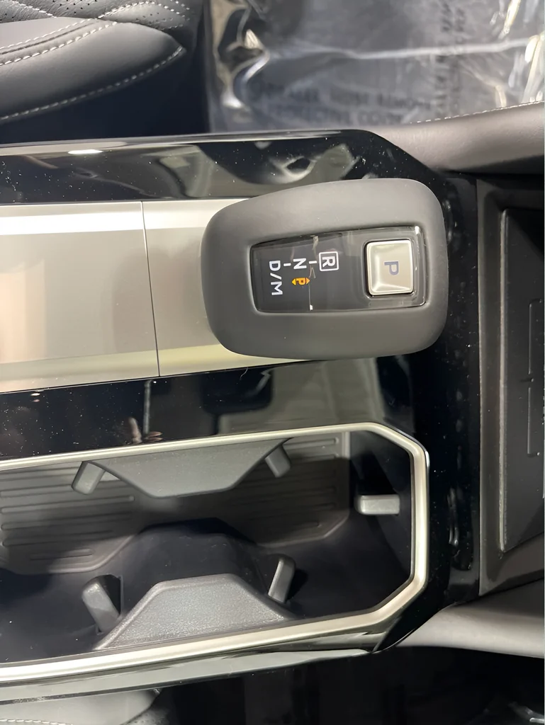 New 2026 Graphite Gray Mitsubishi SEL image 15