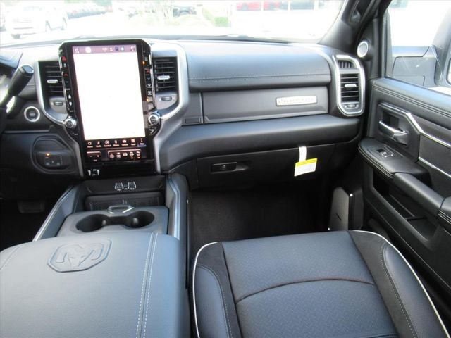 New 2026 Bright White Clear-Coat Exterior Paint RAM Laramie image 14