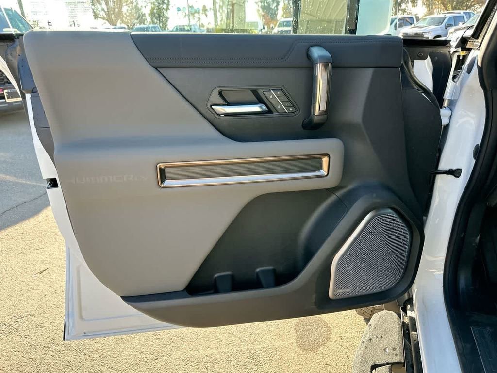 2025 GMC HUMMER EV 3X - Photo 23