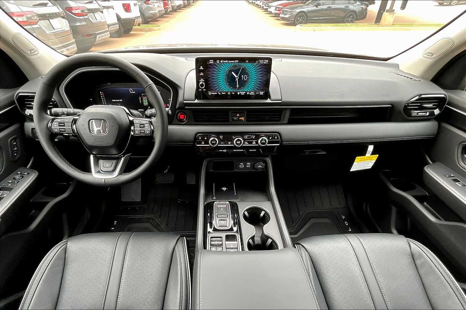 Used 2025 Crystal Black Pearl Honda Elite image 5