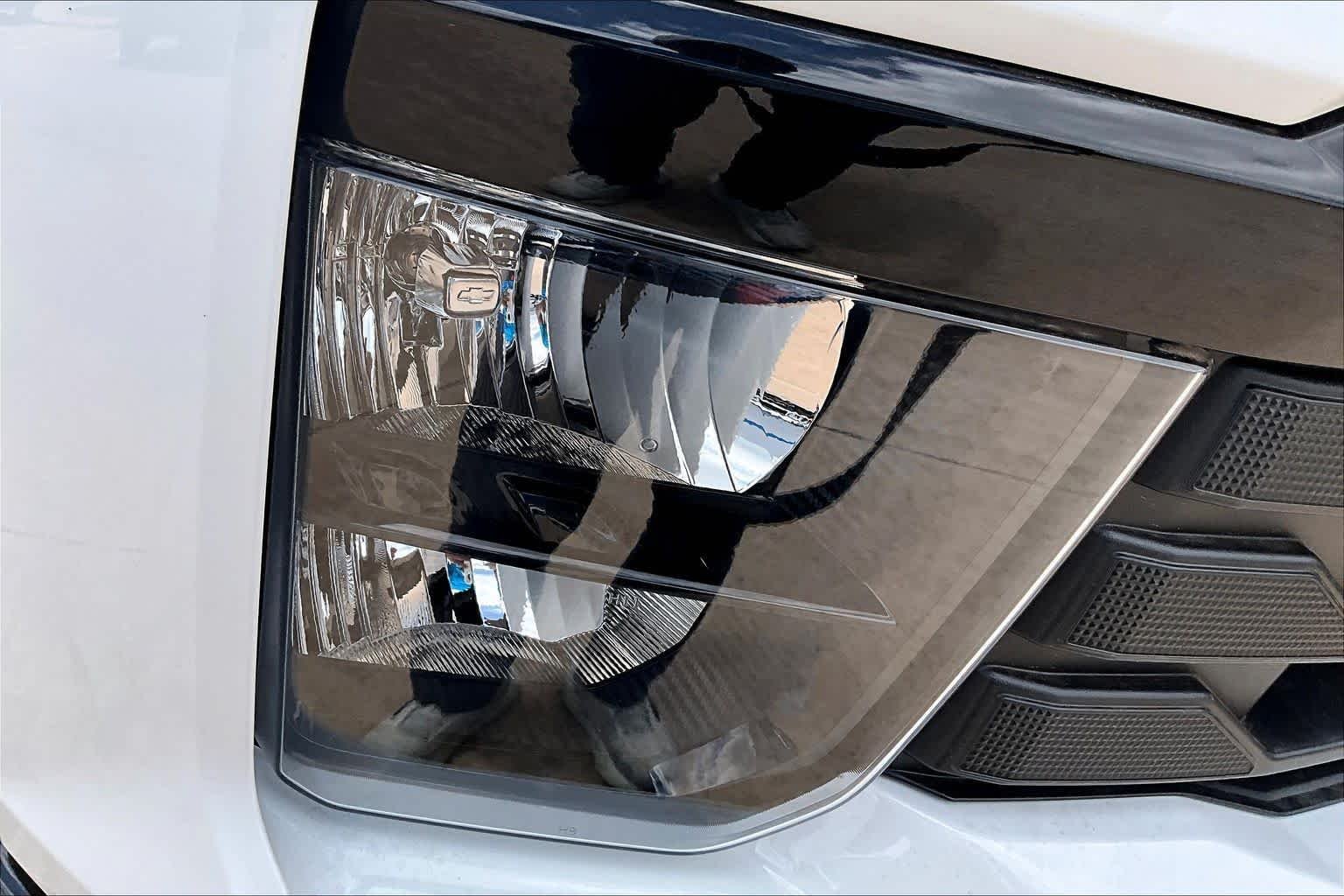 New 2026 Summit White Chevrolet Custom image 13