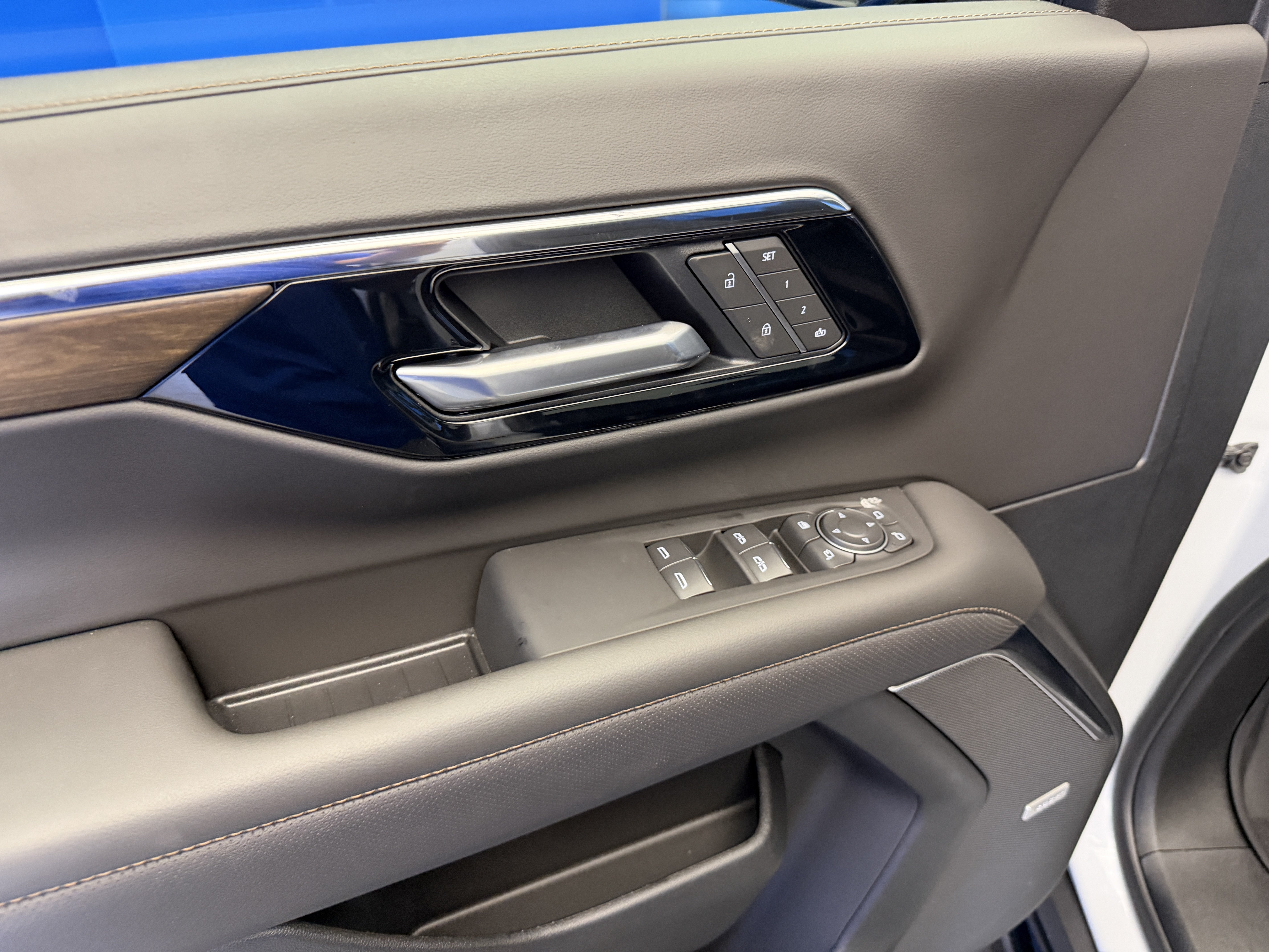2026 Chevrolet Suburban High Country - Photo 11