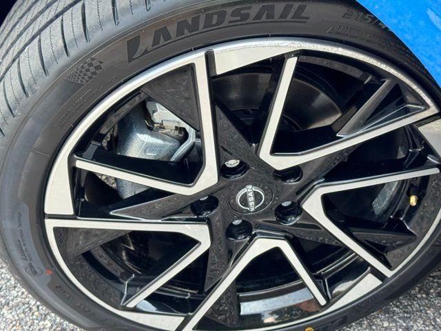 Used 2025 Blue Nissan SR image 16