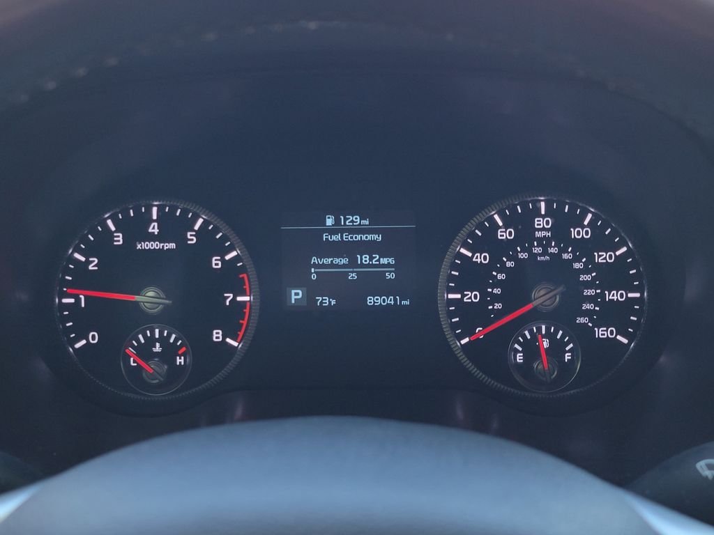 Used 2022 White Kia EX image 2
