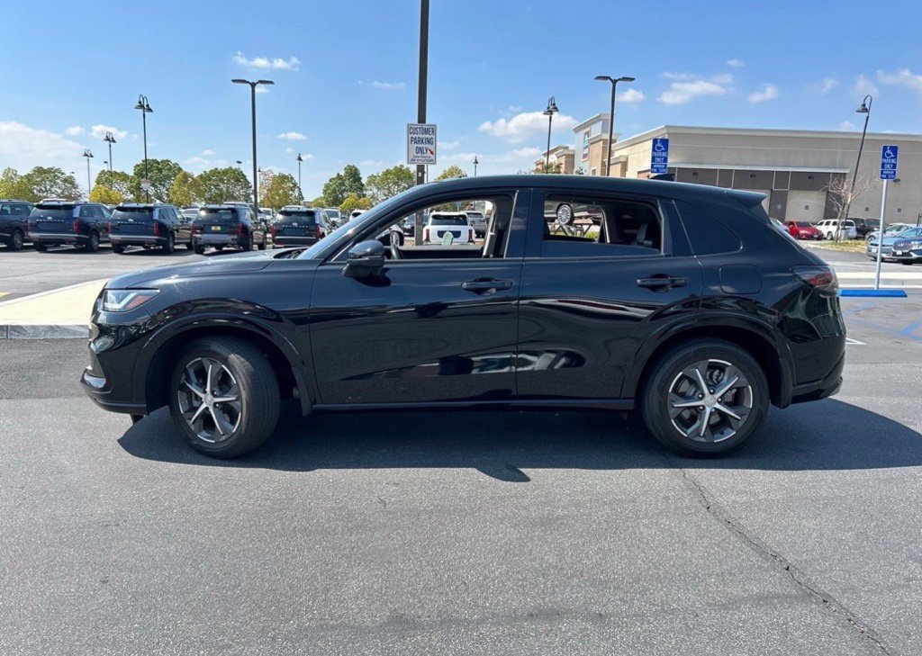Certified Used 2024 Black Honda EX-L image 6