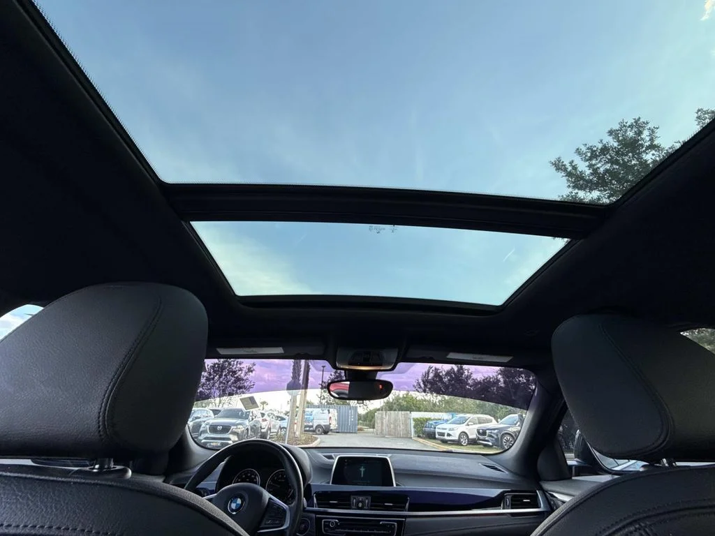 Used 2019 Black BMW sDrive28i image 22
