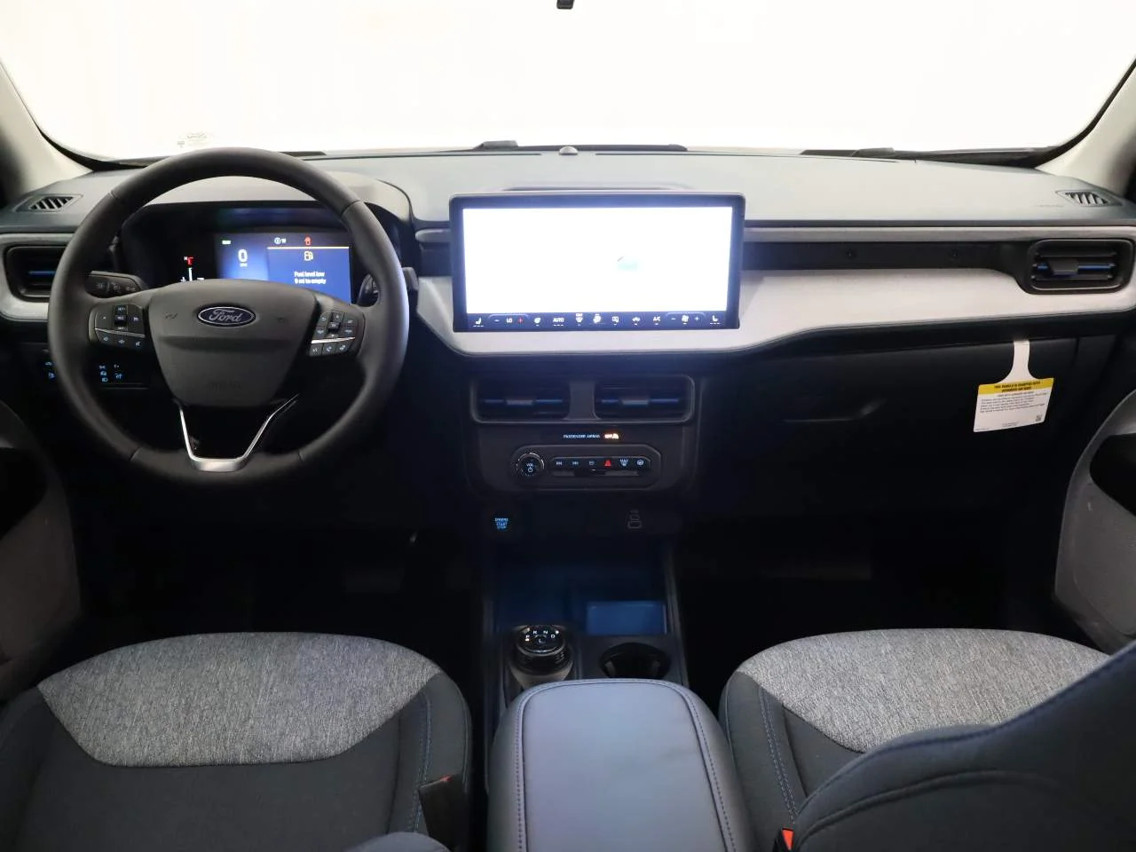 New 2026 Oxford White Ford XLT image 14