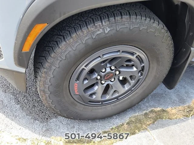 Used 2025 Gray Nissan PRO-X image 8