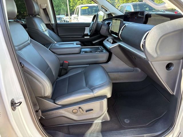 Used 2025 White Ford Active image 22