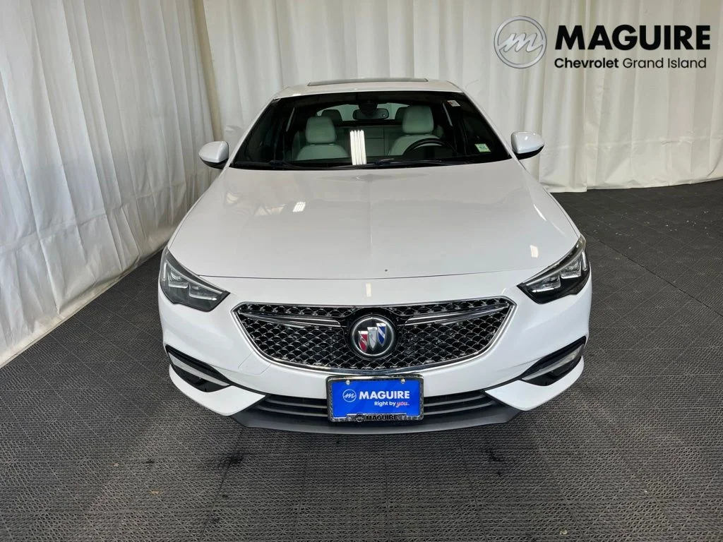 Used 2019 White Buick Avenir image 31