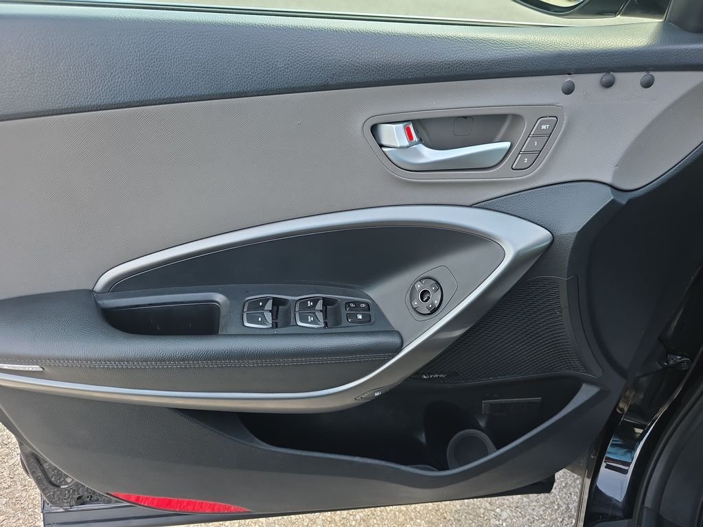 Used 2017 Becketts Black Hyundai SE Ultimate image 17