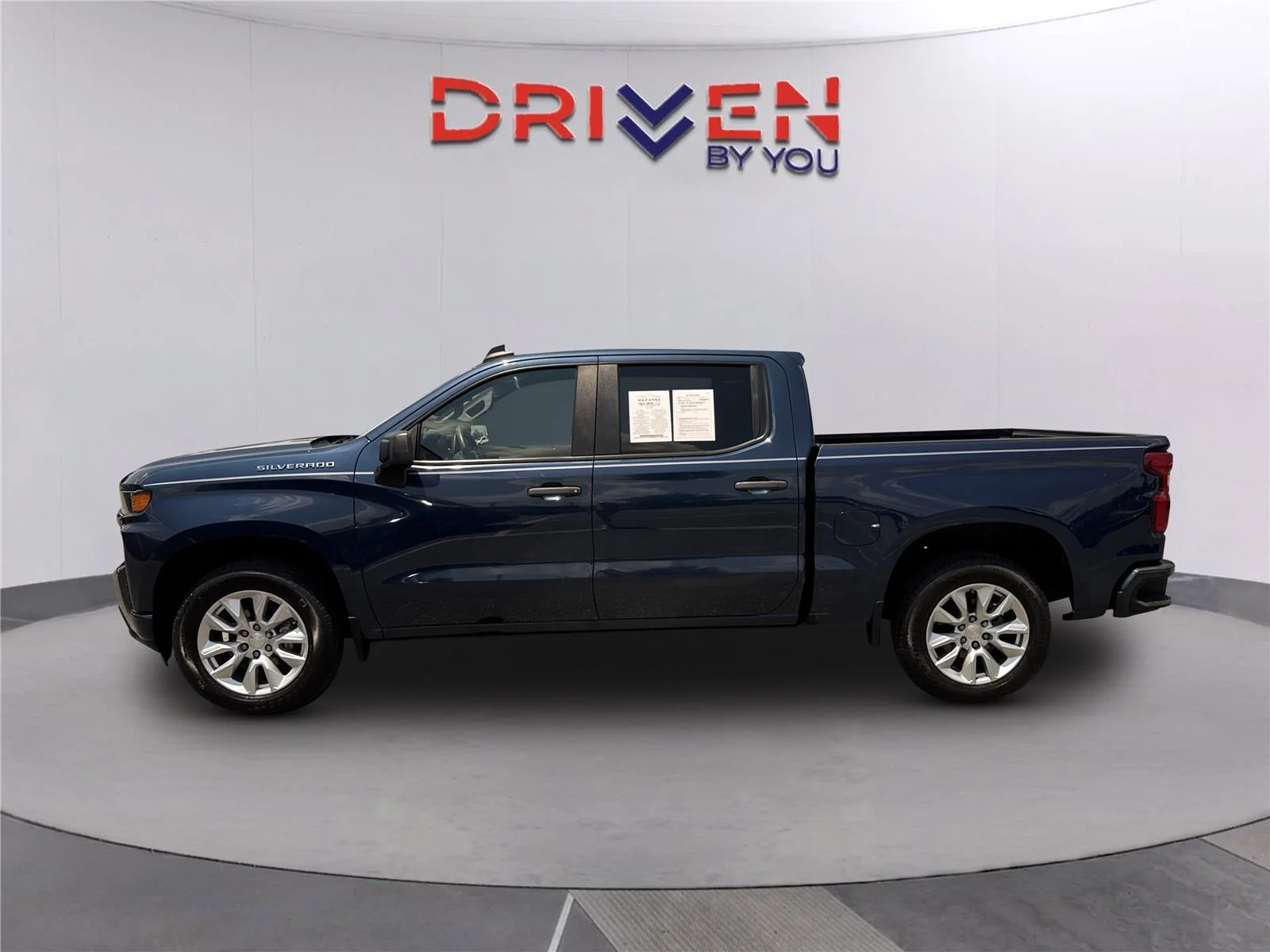 Used 2021 NORTHSKY BLUE METALLIC Chevrolet Custom image 7