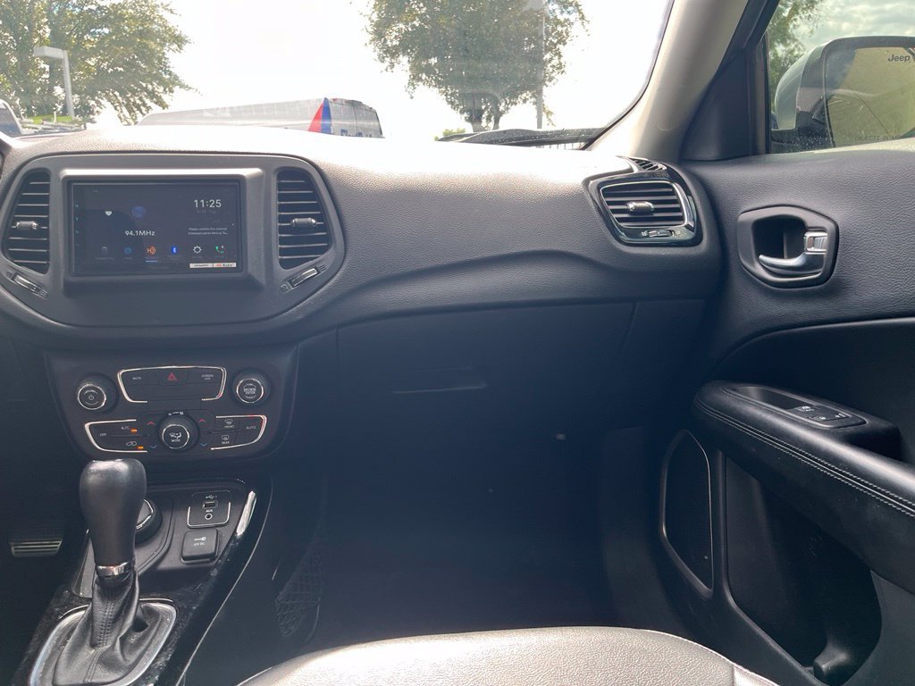 Used 2020 Silver Jeep Altitude image 7