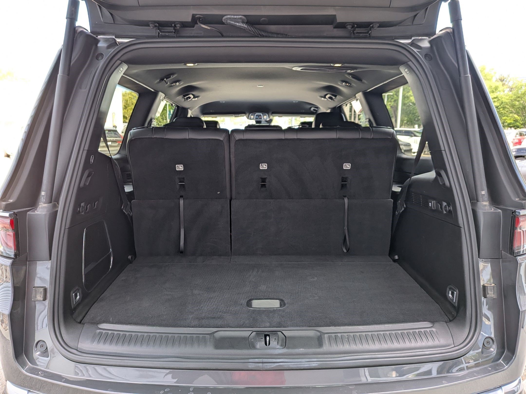 Used 2023 Baltic Gray Metallic Clearcoat Jeep Series I 4x4 image 27