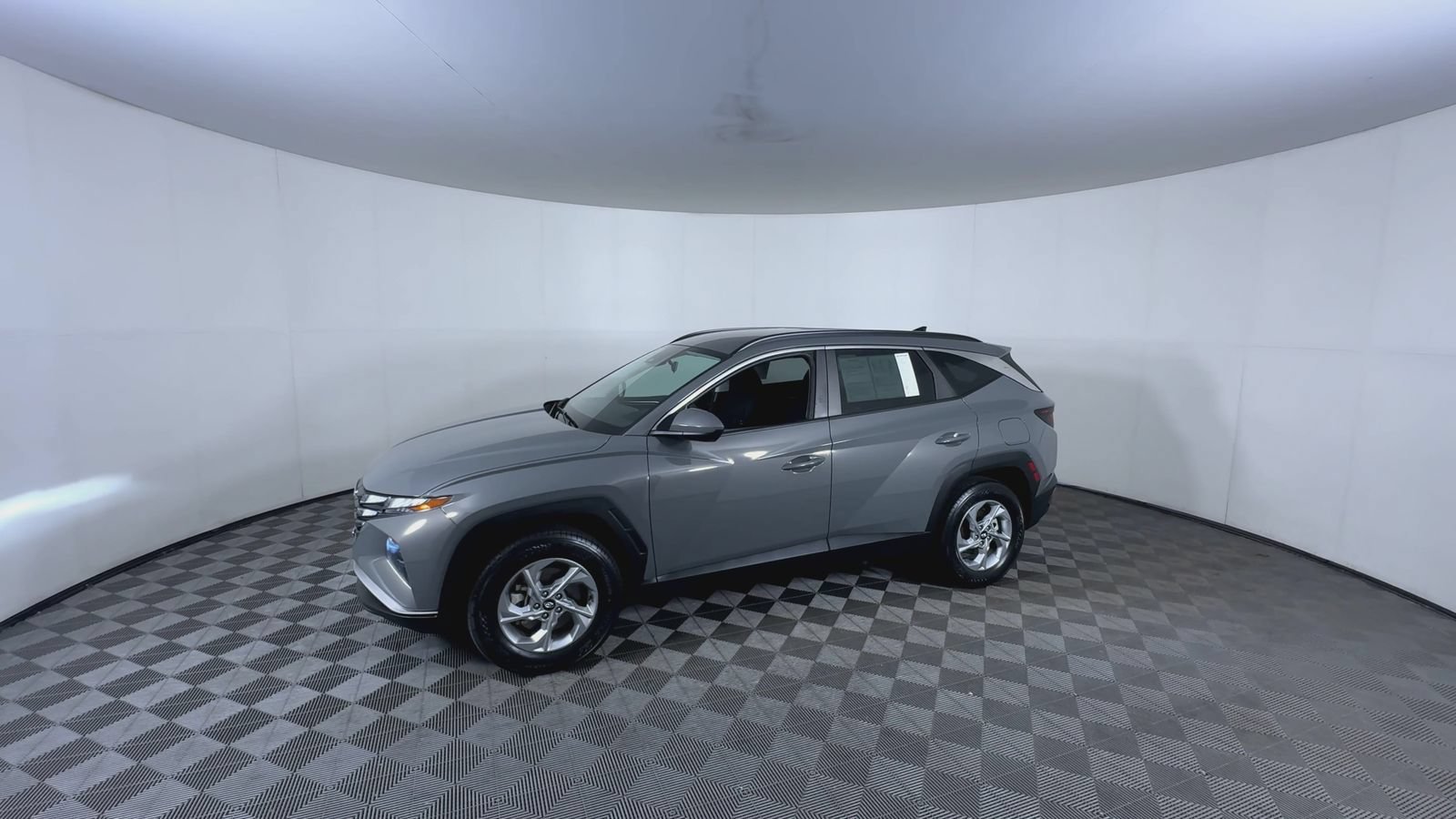 Certified Used 2024 Hampton Gray Hyundai SEL image 4