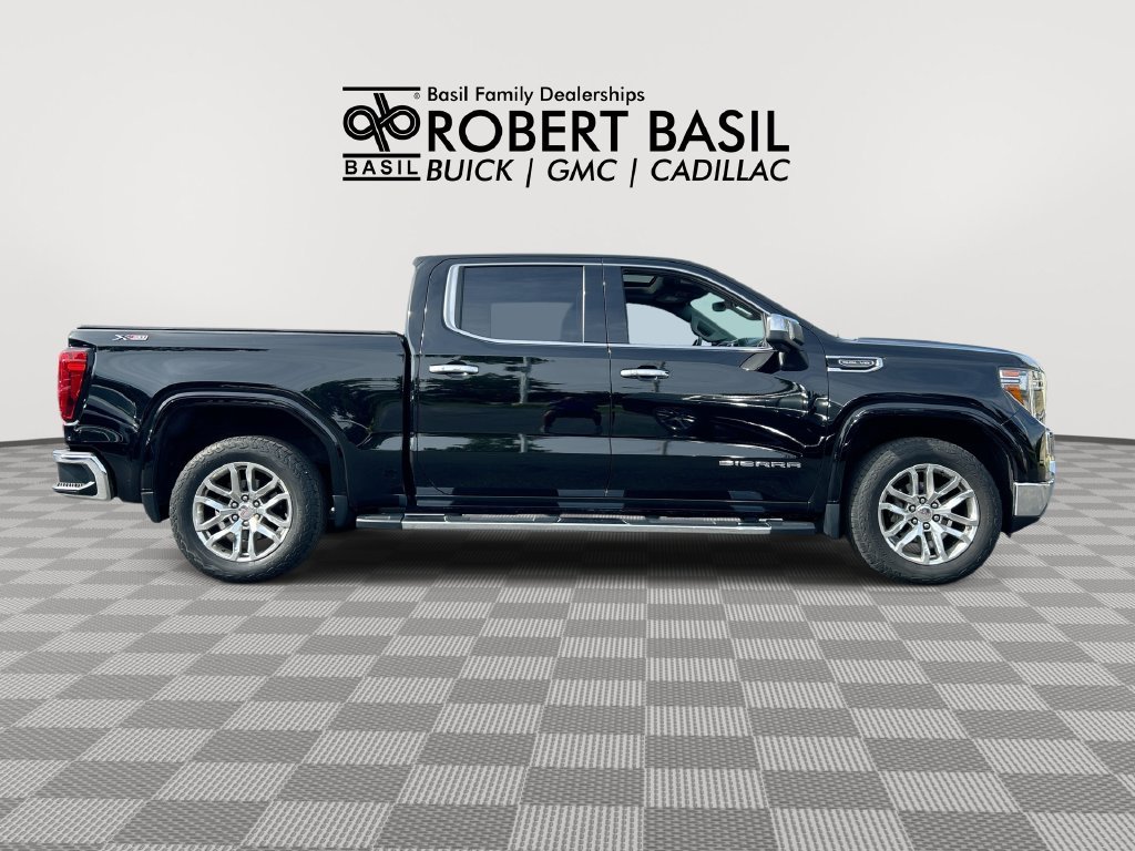 Used 2020 Black GMC SLT image 9