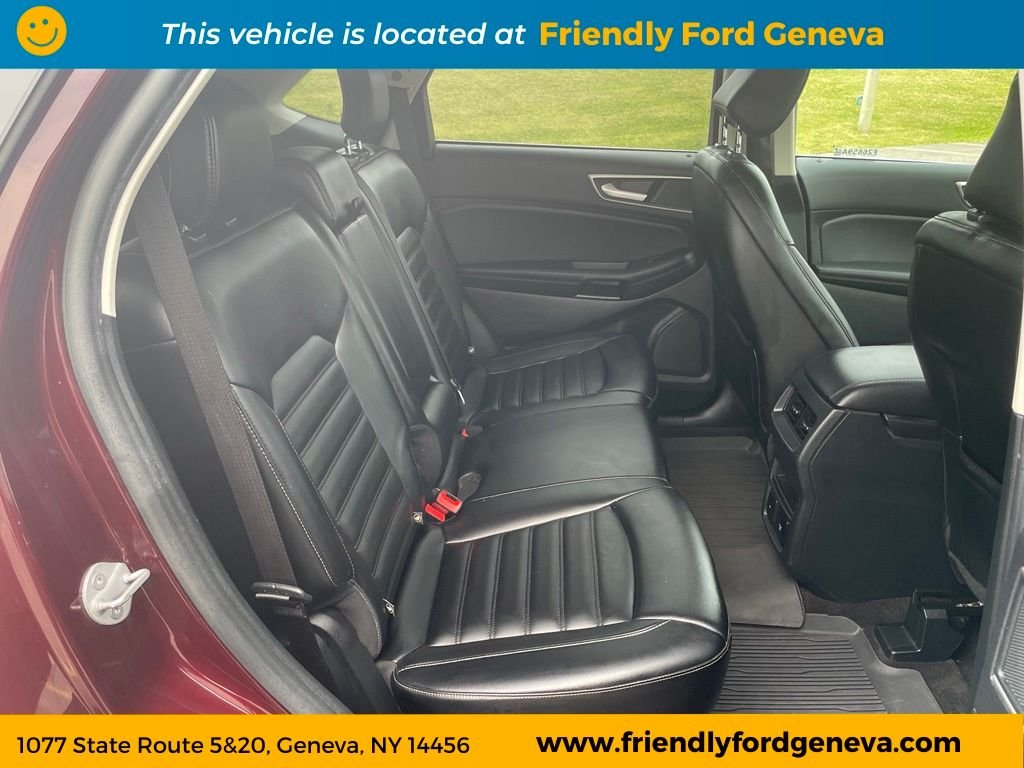 Used 2020 Red Ford SEL image 33