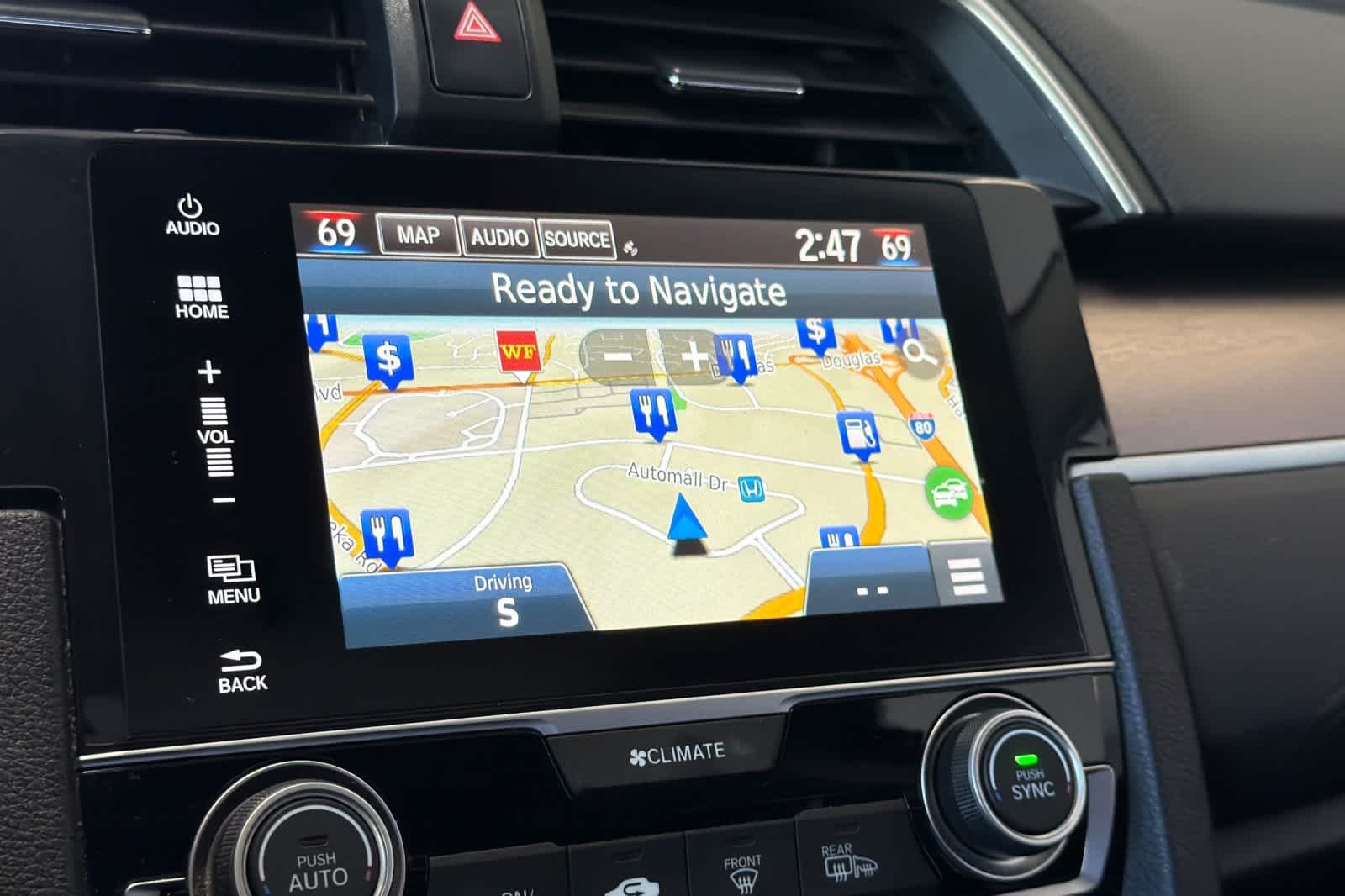 Used 2017  Honda Touring image 19