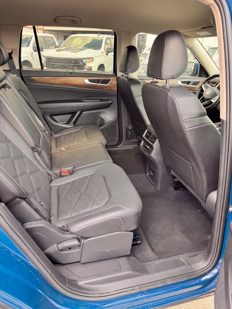 Used 2026 Black Volkswagen SE w/Technology image 6