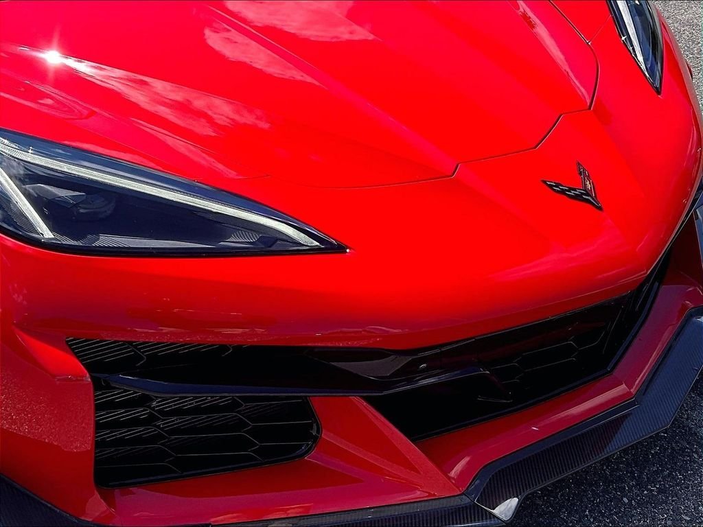 Used 2023 Red Chevrolet Z06 image 29
