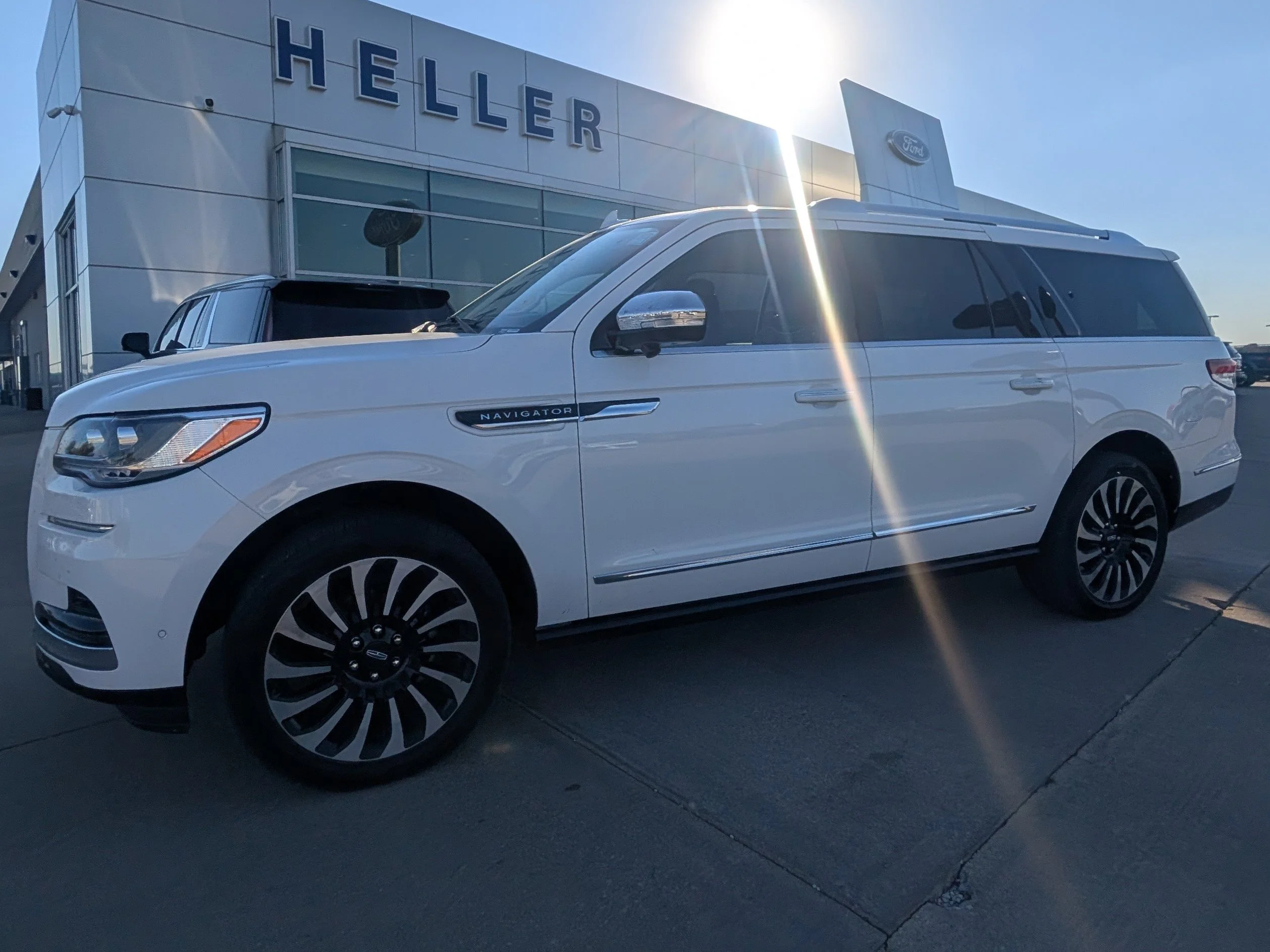 Used 2023 White Metallic Lincoln Black Label image 3