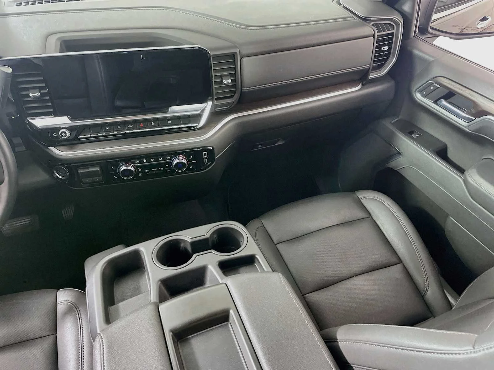 Used 2026 Titanium Rush Metallic GMC SLT image 21
