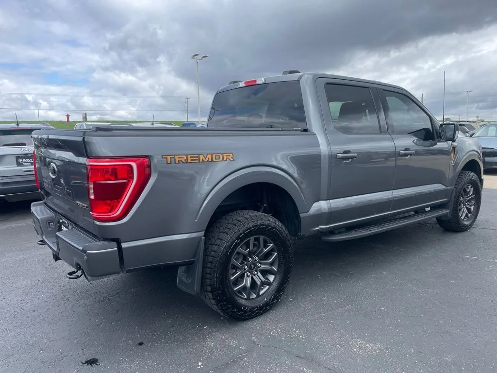 Used 2023 Gray Metallic Ford Tremor image 4