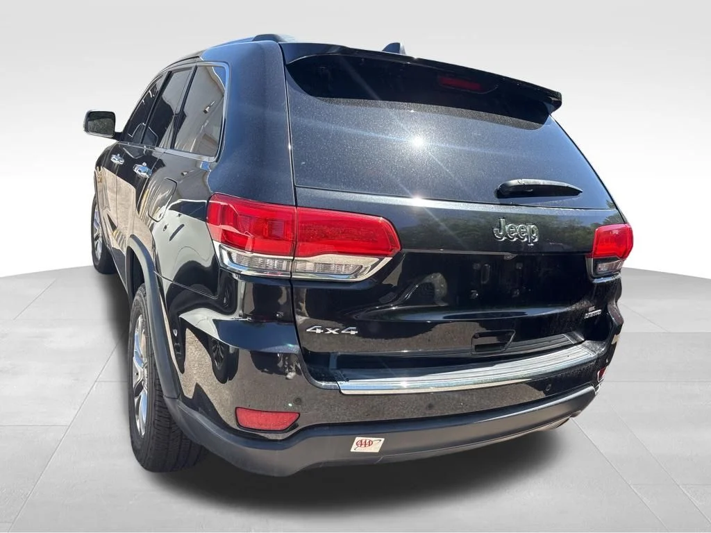 Used 2015 Black Jeep Limited image 14