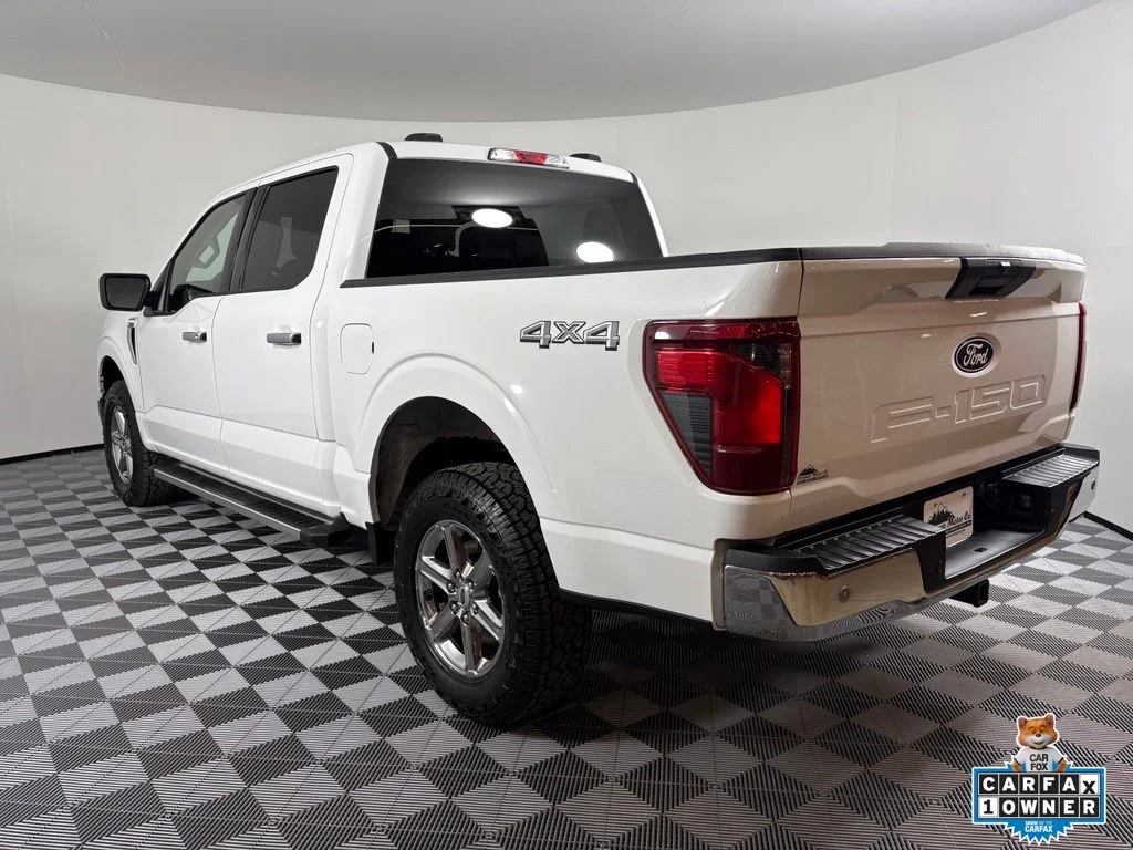 Used 2025 Oxford White Ford XLT image 11