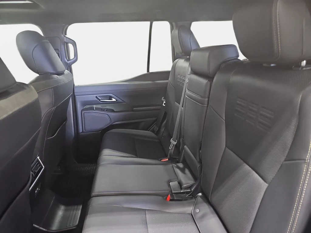 Used 2024 INCOGNITO Lexus 550 Overtrail image 12