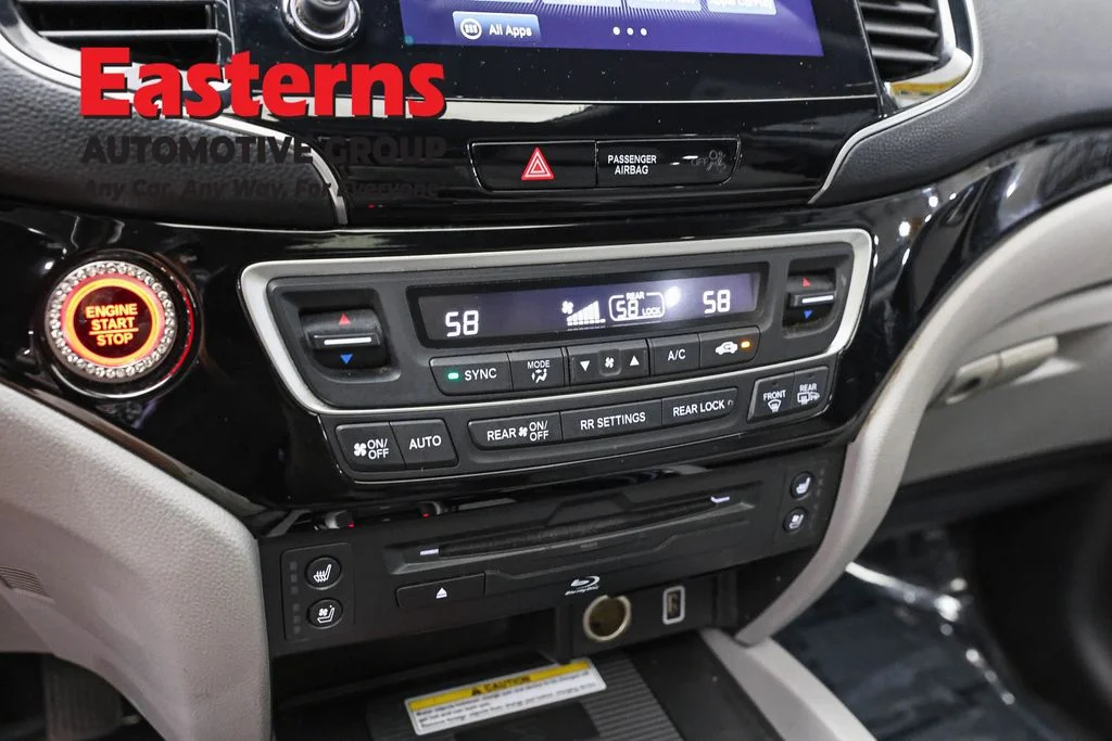 Used 2019 Silver Honda Elite image 19