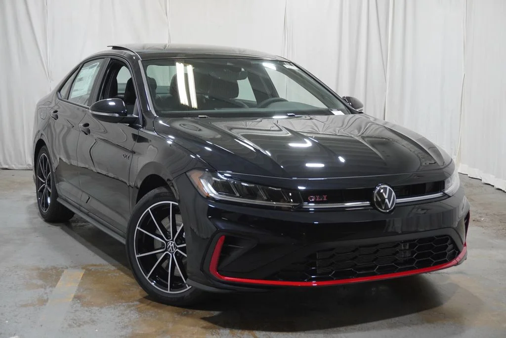 New 2027  Volkswagen 2.0T Autobahn image 4