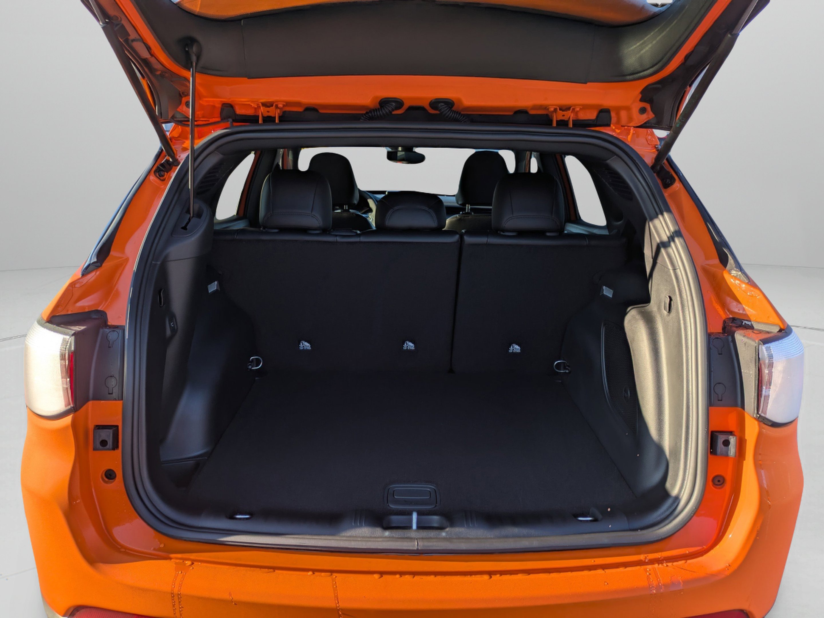 New 2026 Joose (DISC) Jeep Latitude Altitude image 16