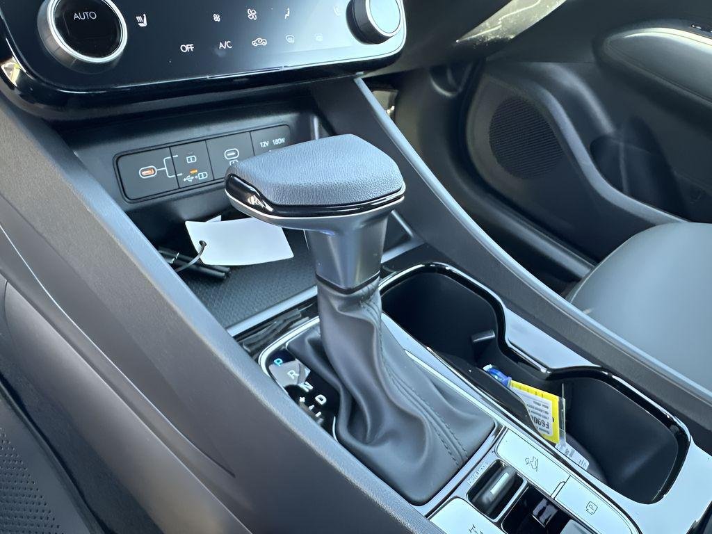 2025 Hyundai Santa Cruz SEL - Photo 18