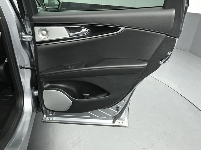 2023 LINCOLN NAUTILUS - Image 27