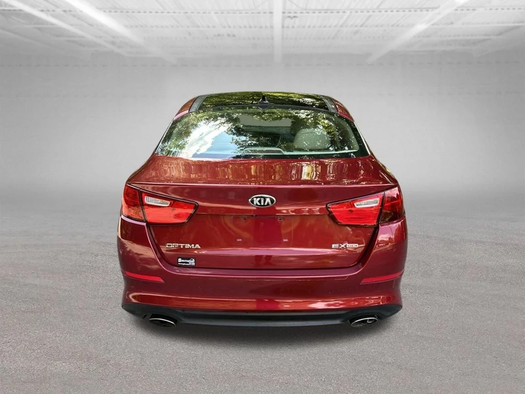Used 2015 Red Kia EX image 4